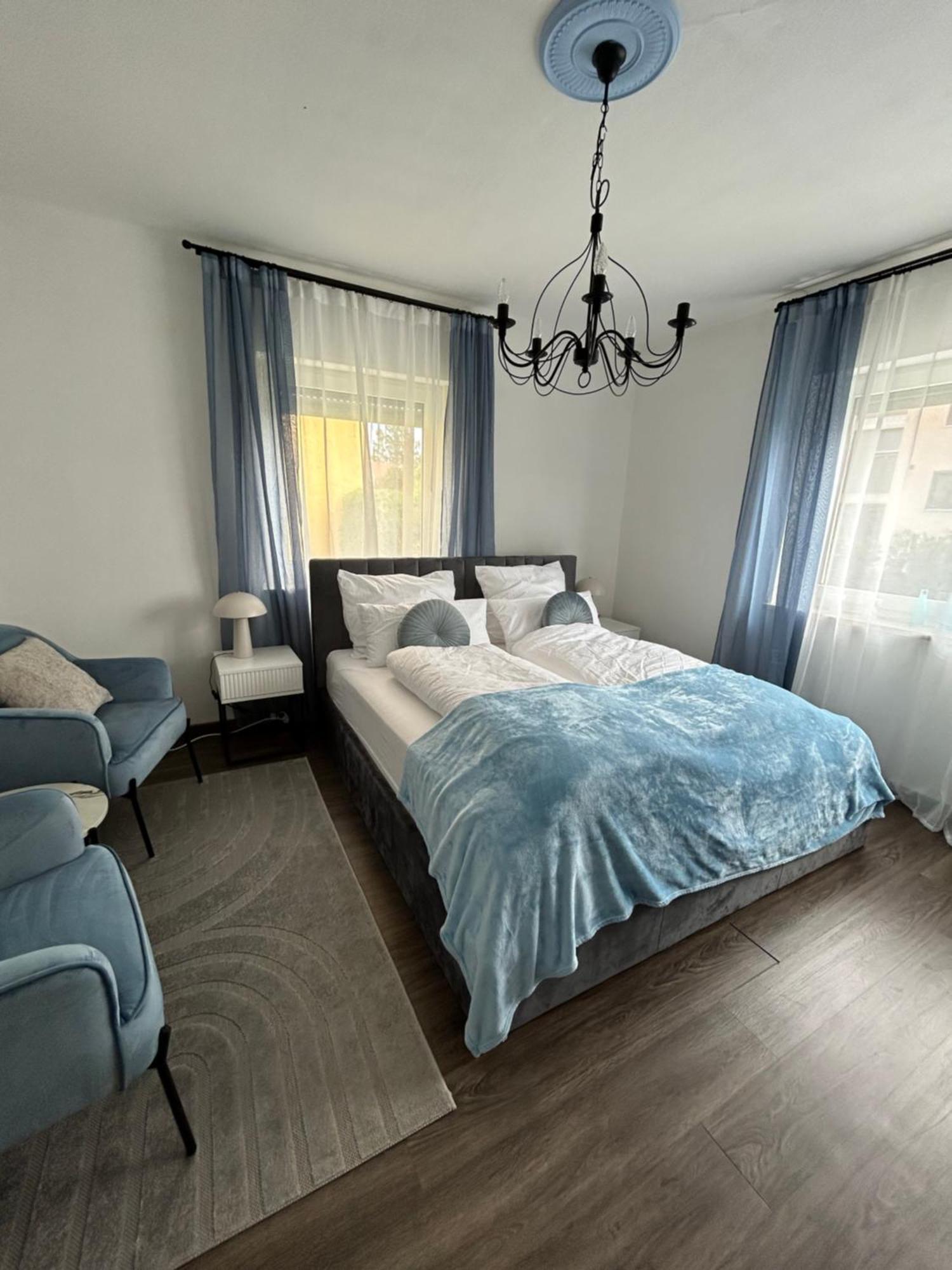 Mintara Apartment Charme Der Stadt Parkplatz Netflix Und Sky Lichtenfels  Esterno foto